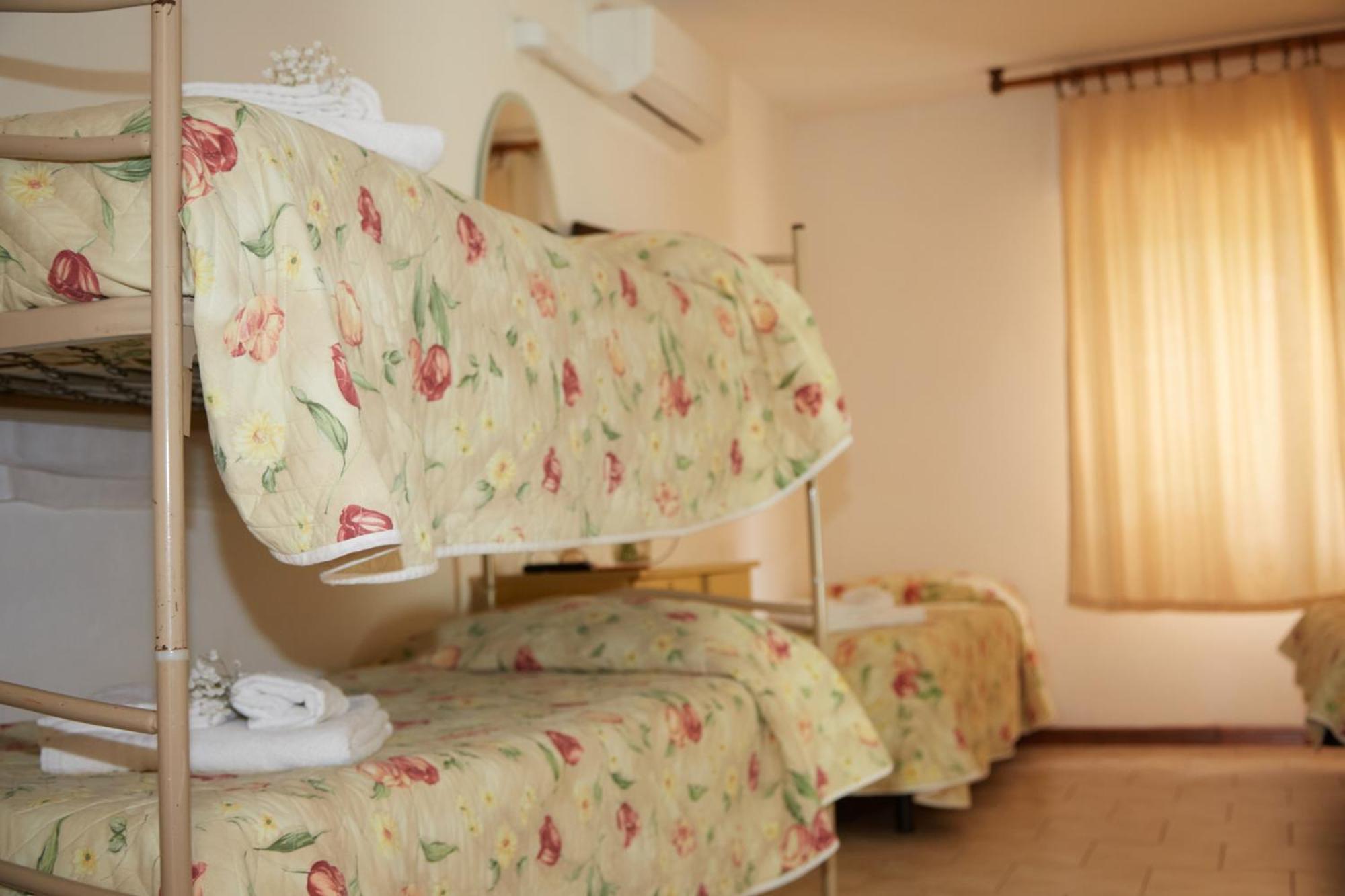 Hotel Italiaקרביה מראה חיצוני תמונה