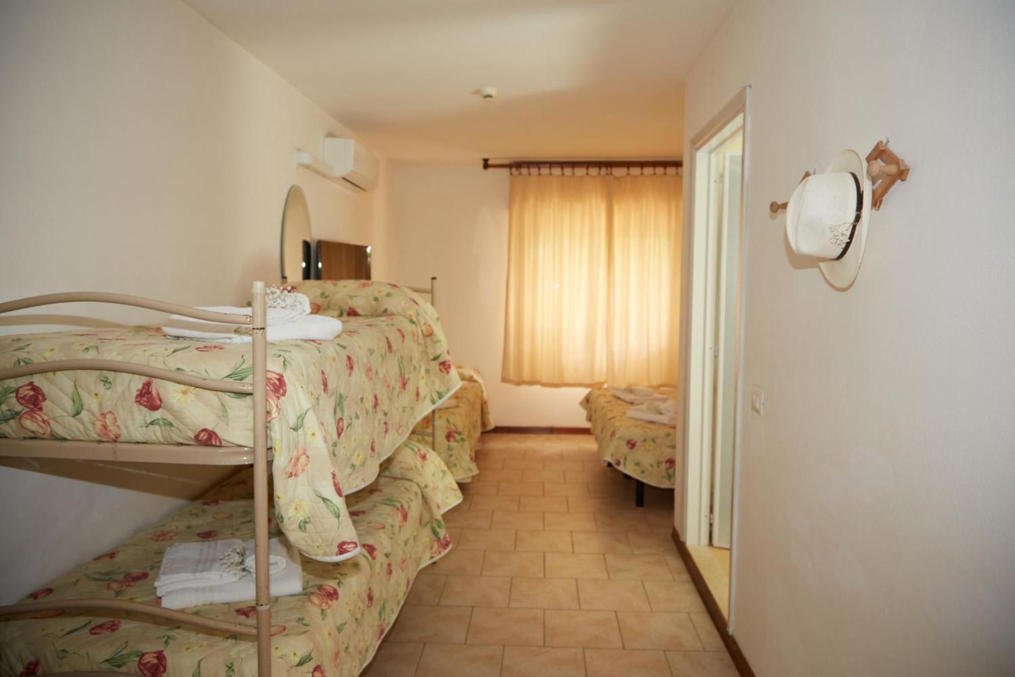 Hotel Italiaקרביה מראה חיצוני תמונה