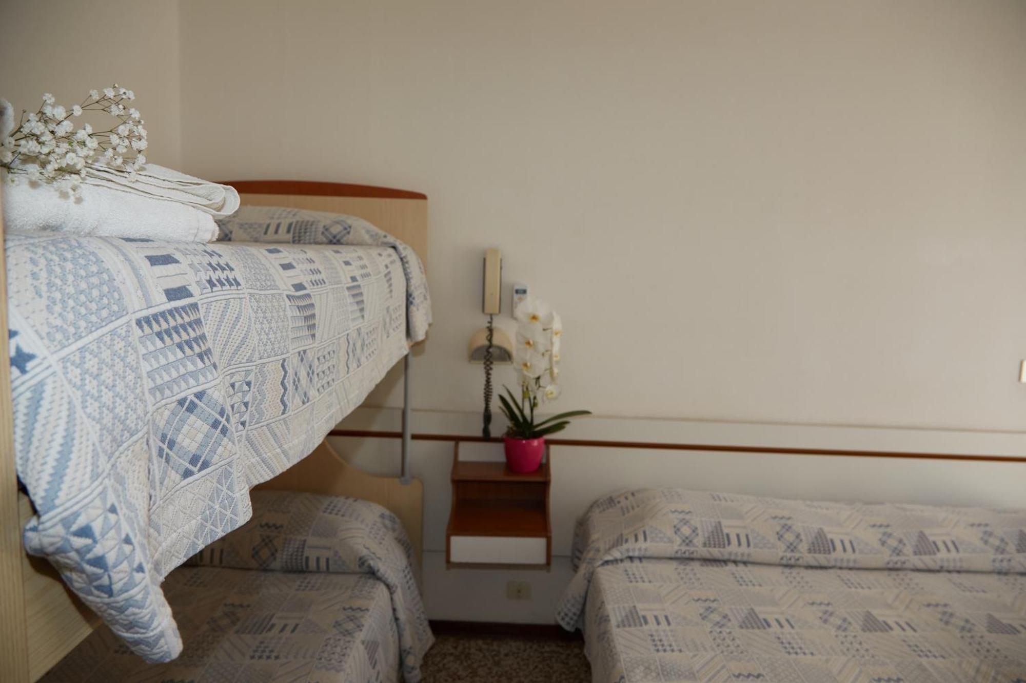 Hotel Italiaקרביה מראה חיצוני תמונה