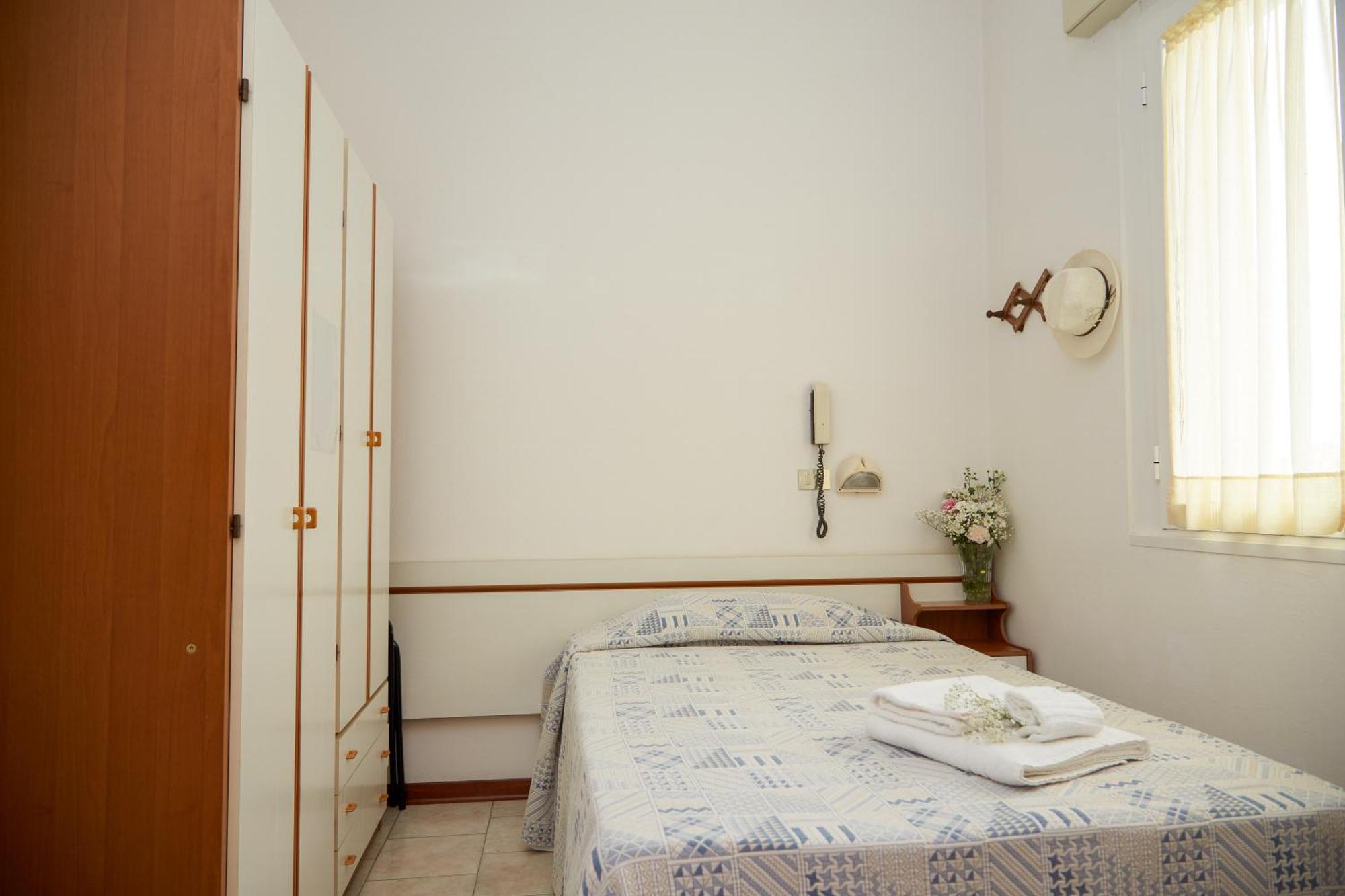 Hotel Italiaקרביה מראה חיצוני תמונה