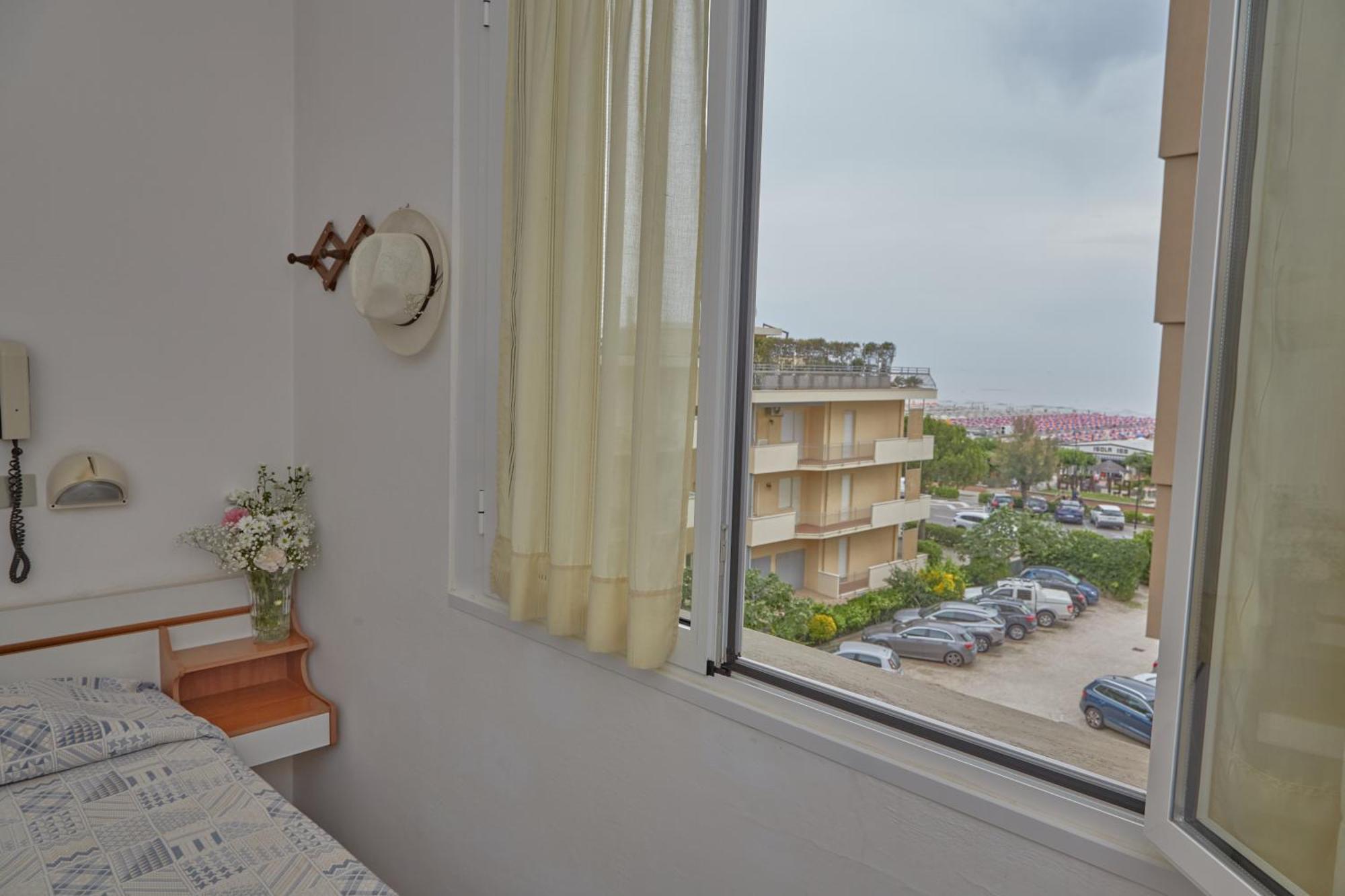 Hotel Italiaקרביה מראה חיצוני תמונה