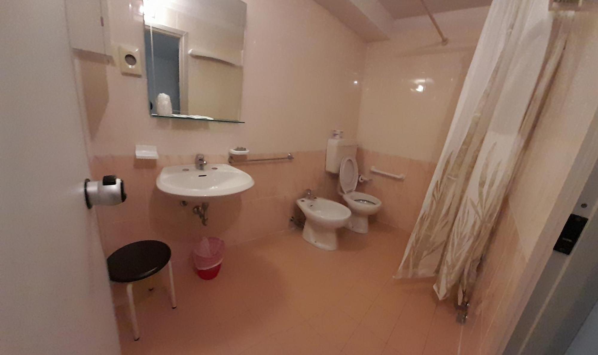 Hotel Italiaקרביה מראה חיצוני תמונה